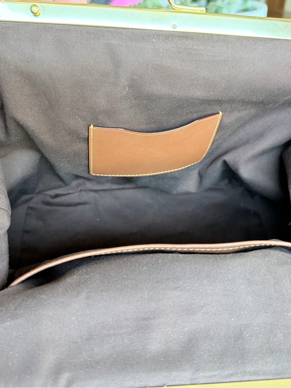Coach Kisslock Frame Bag 27 in Brass/Maple - Picture 7 of 10